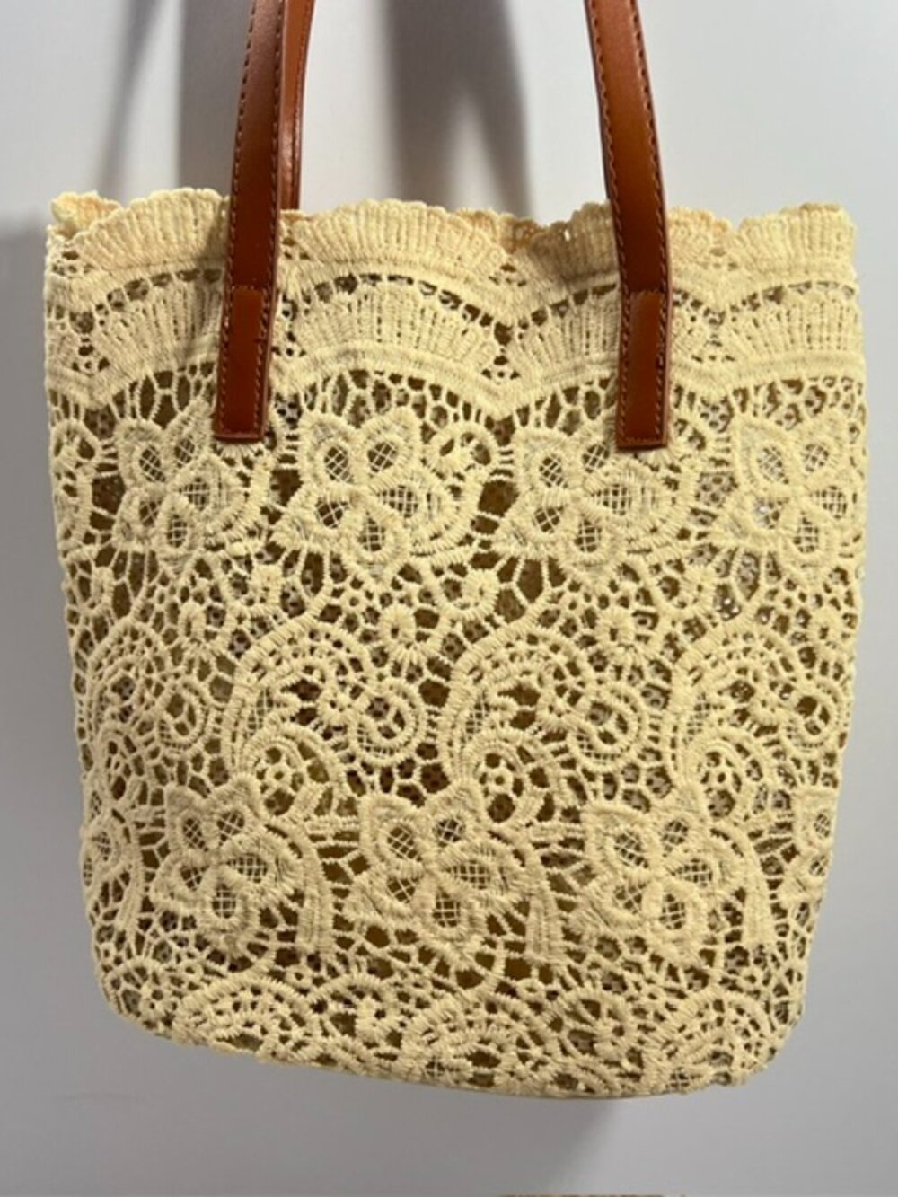 Lacey Tote Bag Lightweight Shoulder Tote Bag Floral Lace Cream Tan Vinyl Straps - Picture 2 of 5